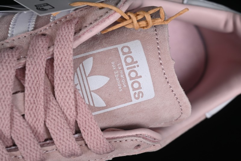 Adidas Campus CQ2106 Retro Sneakers with Classic Design - CQ2106