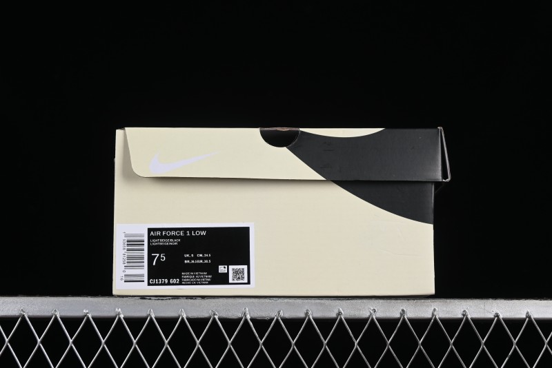 Nike Air Force 1 '07 Low Casual Sneakers with 3M Reflective Swoosh and Full-Length Air Cushion - CJ1379-602