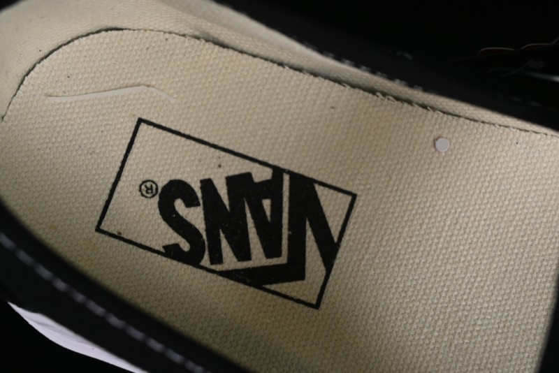 Vans Mary Jane Retro Canvas Shoes in Black - VN000CRR6BT