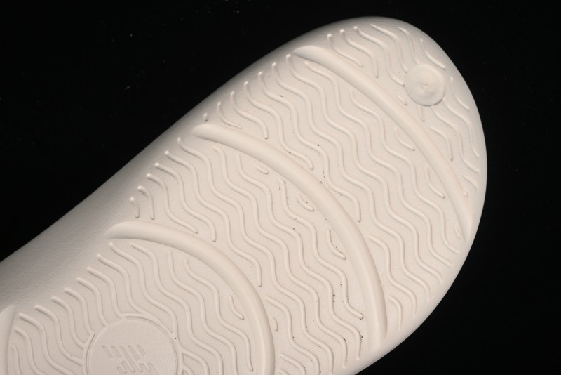 New Balance NB x TAW&TOE Collaboration Bone White Ultra-Soft Cloud Cushion Sandals Flip Flops - SD5601GIV