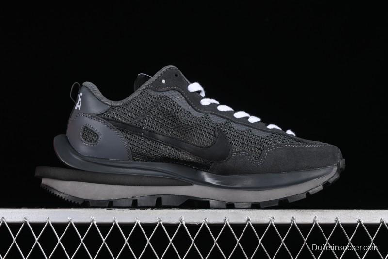 Nike Sacai VaporWaffle 3.0 Fashion-Forward Casual Sneakers - CV1363-105