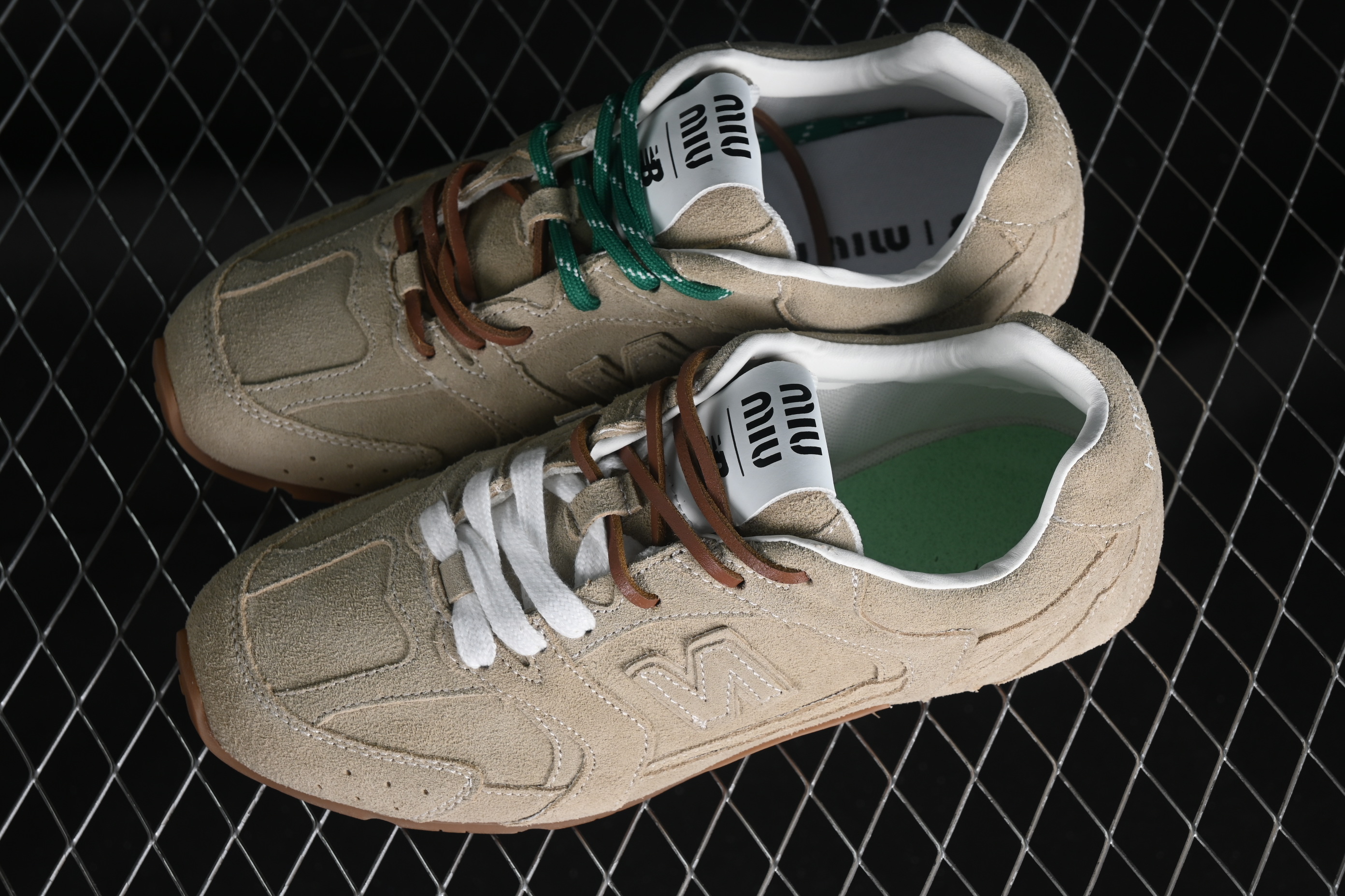 MiuMiu x New Balance 530 Low-Top Classic Retro Casual Running Sneakers in Brown - 530