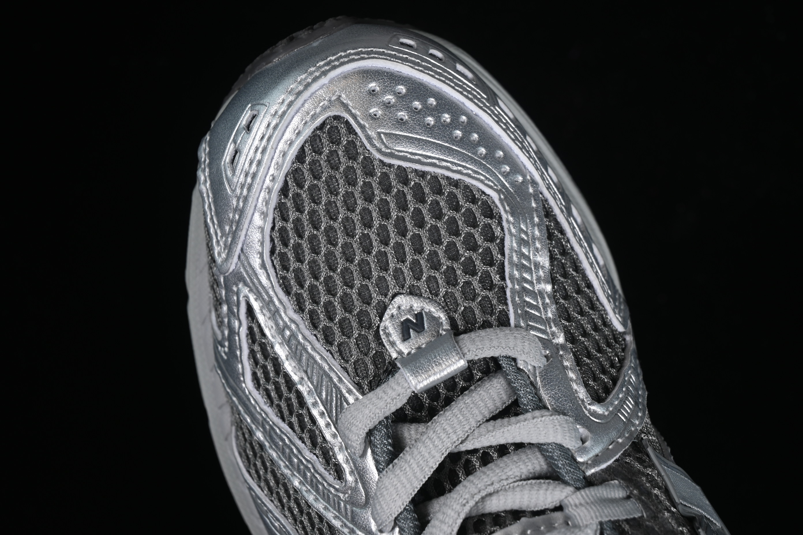 New Balance 1906 Series Retro Dad Style Casual Running Shoes - W1906REH
