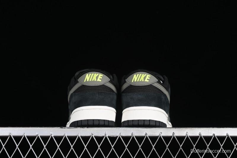 Nike Dunk Low SB Skateboarding Shoes - 302517-236