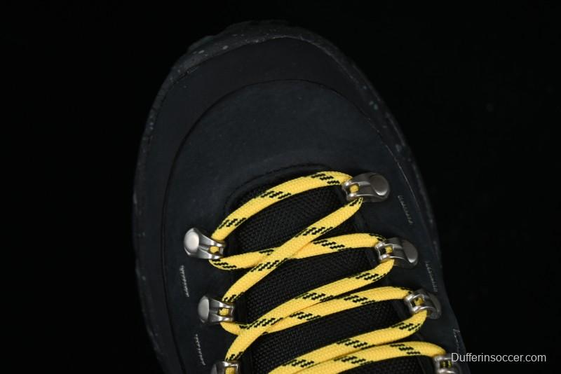 HOKA ONE ONE Tor Summit Low-Top Running Shoes with Geometric Cushioning for Stability and Traction - 1147952 BBLC