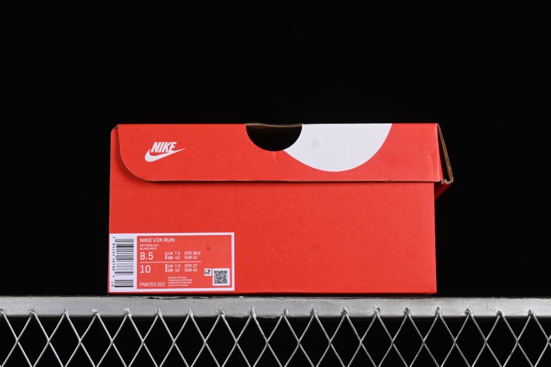 Nike Runtekk Run Retro Low-Top Running Shoes with Cushlon Midsole and Anti-Slip Design - FN6703-002