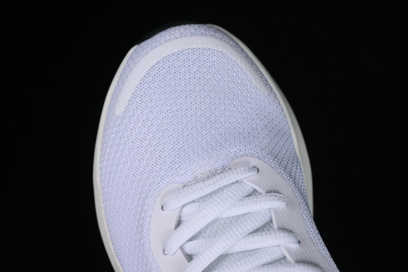 Nike Revolution 7 Wide Low-Top Running Shoes with Breathable Mesh and Durable Cushioning - FB2208-101