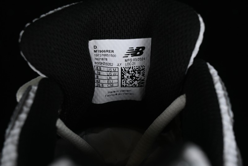 New Balance 1906 Series Retro Dad Style Casual Running Shoes - M1906RER
