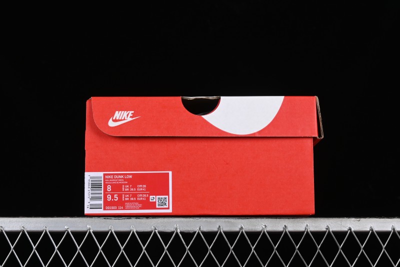 Nike Dunk Low "Harvest Moon" SB Skateboarding Shoes in Beige Orange - DD1503-114