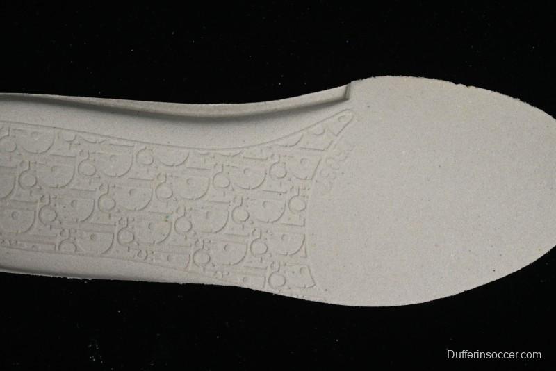 Dior B30 Sneakers with Reflective CD30 Logo and Lightweight Rubber Sole - CD30