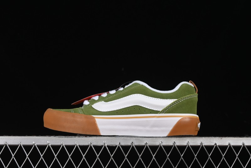 Vans Classics Knu Skool Retro Sneakers with Enlarged Toe and Thickened Sole - VN0009QCCIB