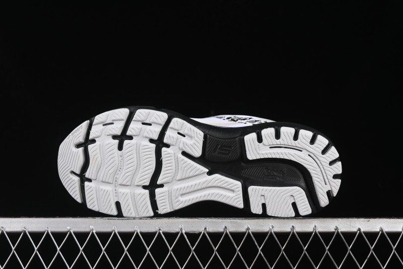 Brooks Ghost 15 Running Shoes with DNA LOFT V2 Cushioning and Breathable Air Mesh - 1103931D149