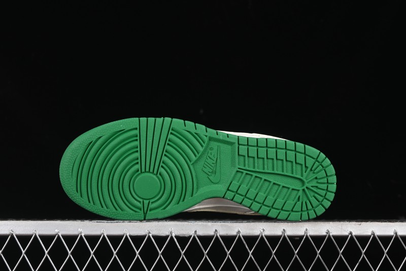 Nike SB Dunk Low Gucci Collaboration - Custom White Swoosh Leather Patch Anniversary Edition Low-Top Casual Skate Shoes - KK1688-052