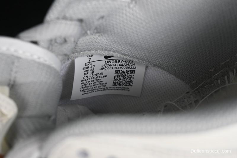 Nike SB Dunk Low x Undefeated Collaboration Casual Skate Shoes - UN1697-622