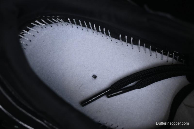 Nike Runtekk V2K Low-Top Retro Running Shoes with Cushlon Foam and Distressed Midsole - HQ1582-001