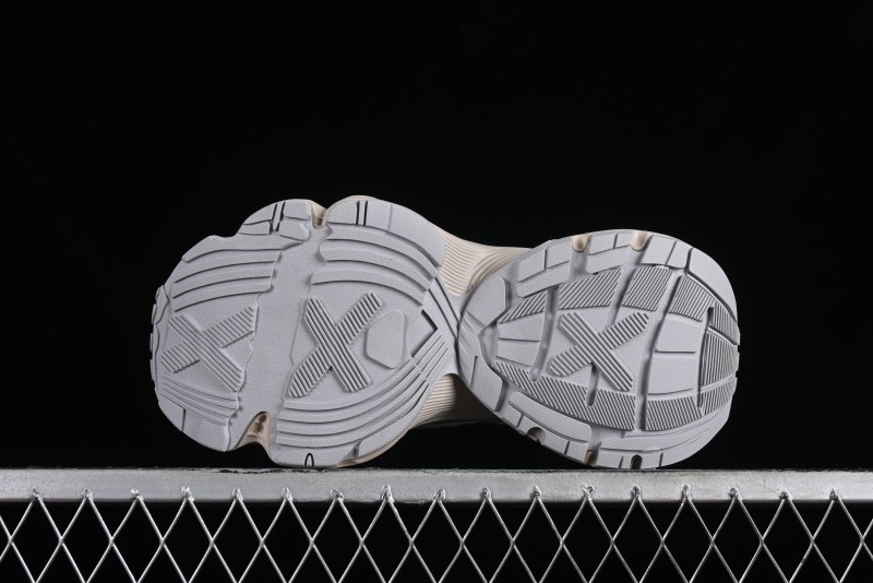GG-CC Casual Running Shoes with Irregular Design - G24U9893B