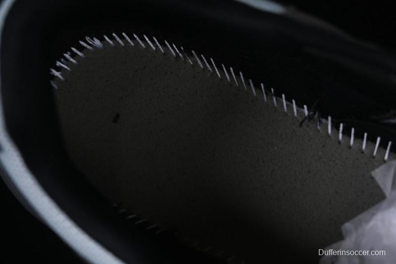 Dior B30 Sneakers with Reflective CD30 Logo and Lightweight Rubber Sole - CD30