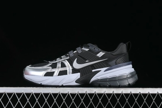 Nike Runtekk Run Retro Low-Top Running Shoes with Cushlon Foam and Anti-Slip Design - FD0736-005