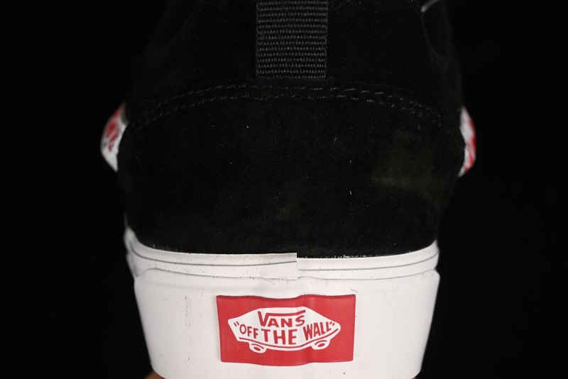 Vans Classics Knu Skool Retro Sneakers with Embroidered Graffiti Design and Thick Tongue - VN000CS00ZB