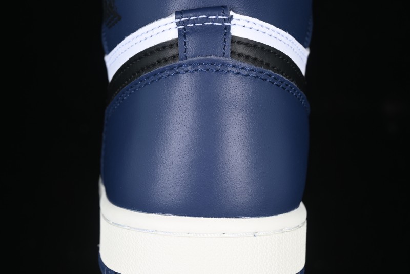 Nike Air Jordan 1 High OG "Midnight Navy" Basketball Shoes with Full Leather Construction - DZ5485-401