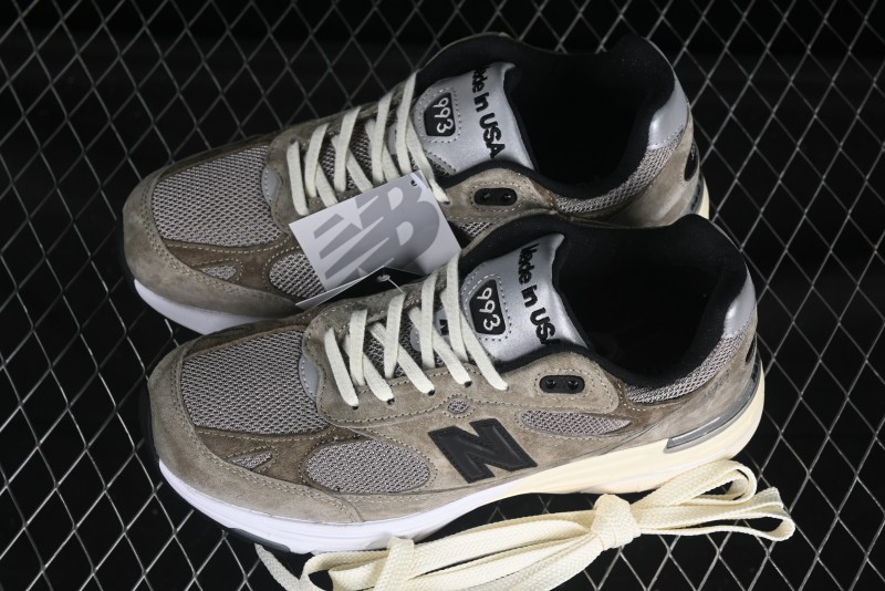 New Balance Made In USA M993 Series Classic Retro Casual Running Shoes with Heritage Design - U993JJ