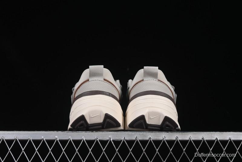 Nike Runtekk Run Retro Low-Top Running Shoes with Cushlon Midsole and Anti-Slip Design - FN0738-107