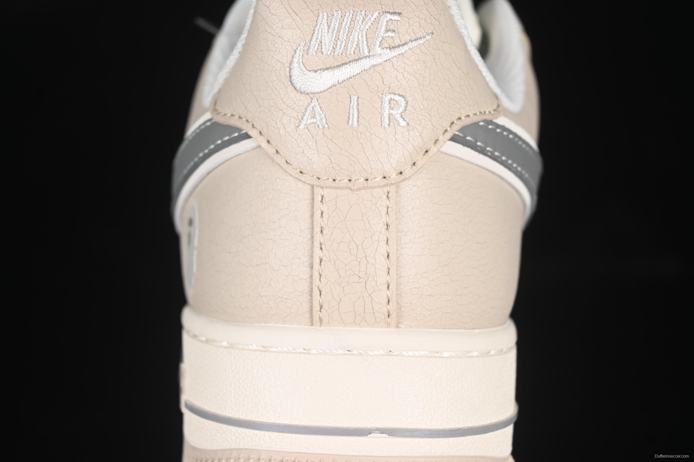 Nike Air Force 1 '07 Low Supreme Collaboration Sneakers with Red Snake Swoosh - SJ6698-023