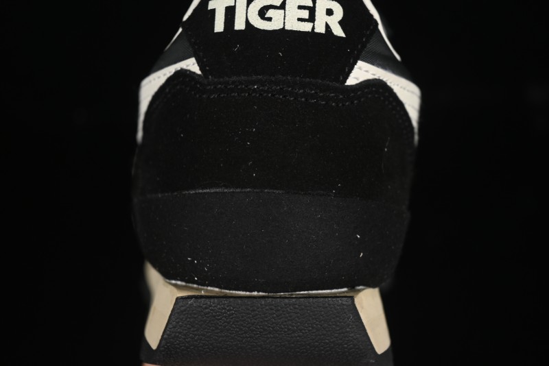 Onitsuka Tiger Ultimate 81 EX Breathable Comfort Casual Shoes - 1183B536-002