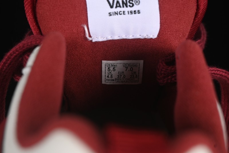 Vans Knu Skool Low-Top Retro Chunky Sneakers - VN0009QCBLE