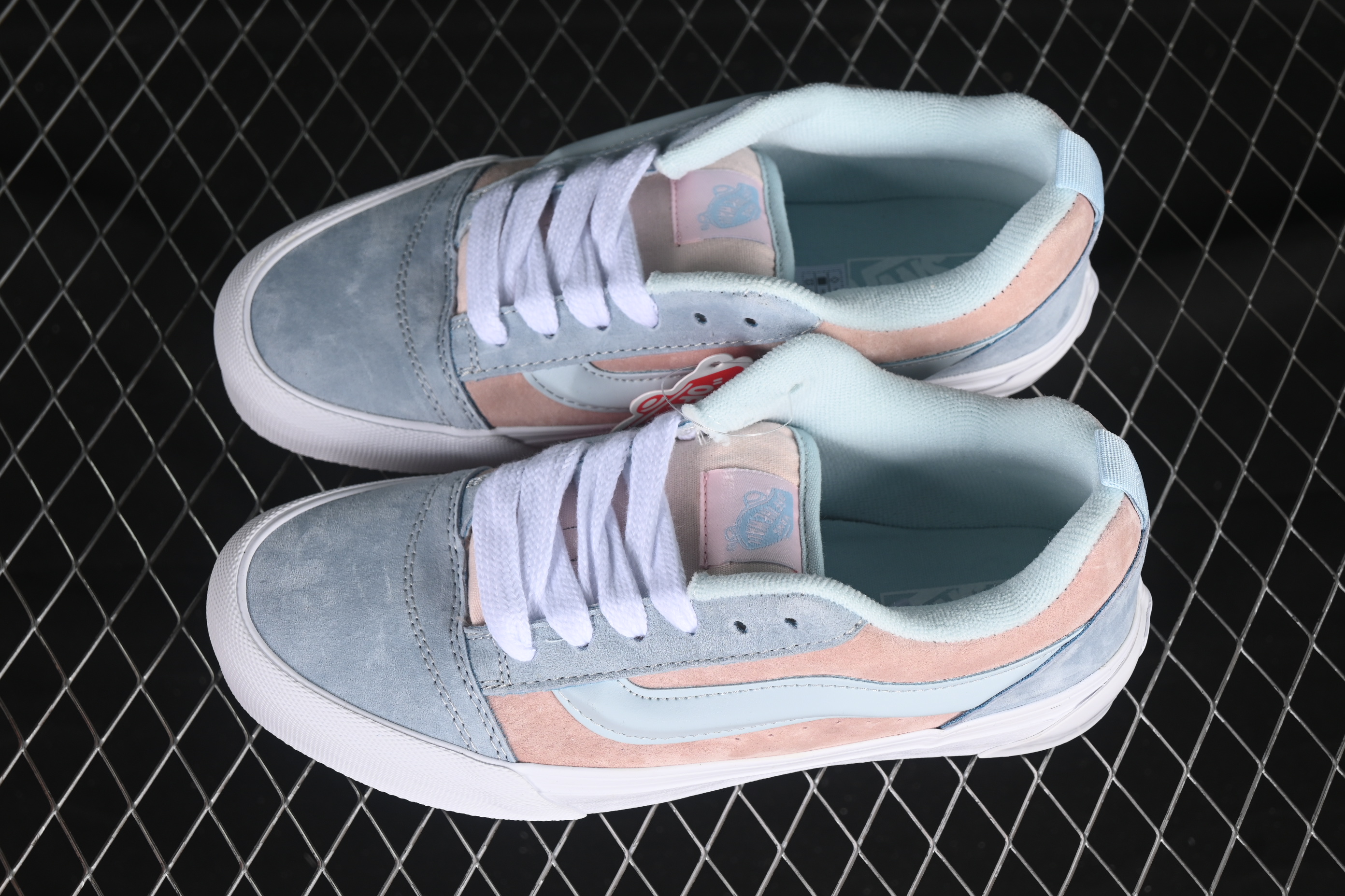 Vans Knu Skool Low-Top Retro Chunky Sneakers - VN0009QCJV6
