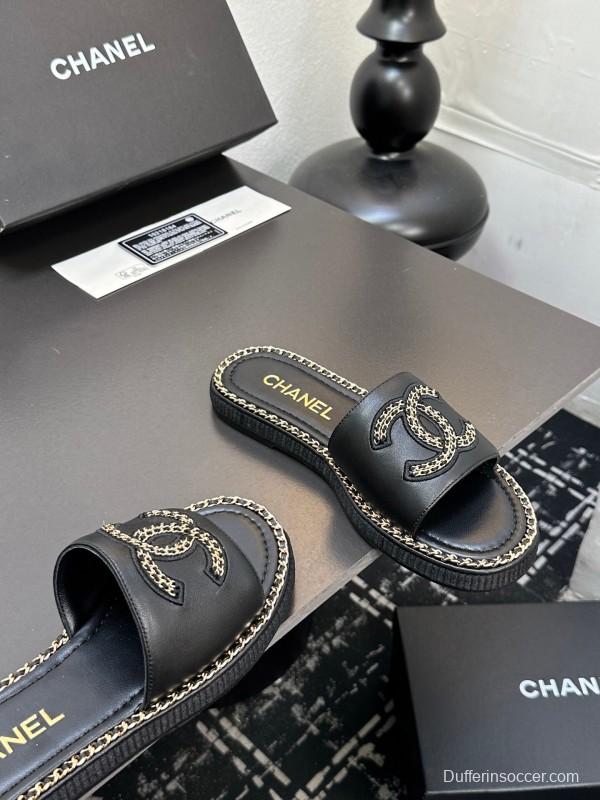 2025 Women Chanel Black Leather Slippers Chain Detail LY00320