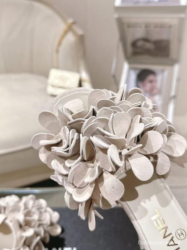 2025 Women Chanel Beige Leather Mules Floral B2032-2