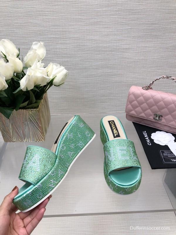 2025 Women Chanel Green Silk Slippers LY00320