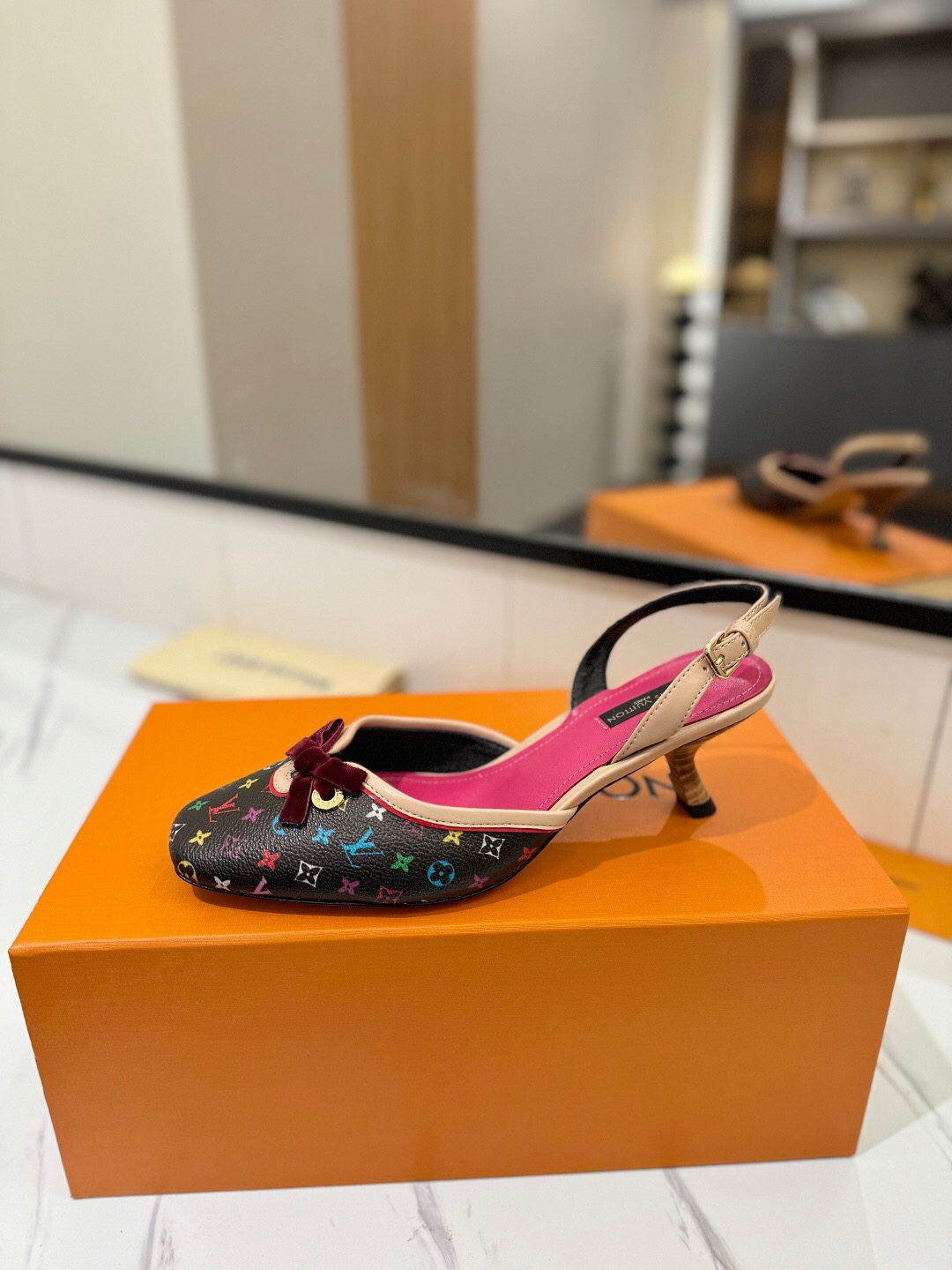 2025 Women Louis Vuitton Multicolor Black Leather Slingback Kitten Heel KFY00310