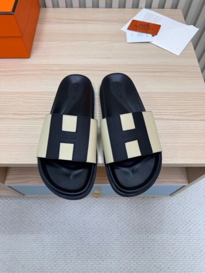 2025 Slippers Hermès Black Beige Leather Slides