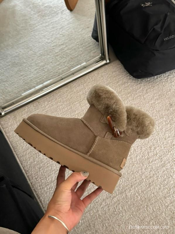 2024 Women UGG Beige Suede Shearling Ankle Boots MJ00170