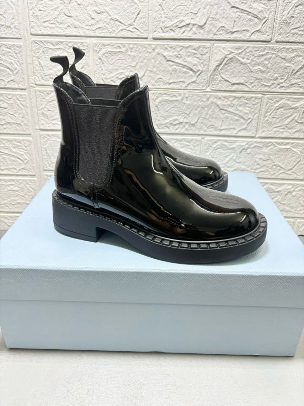 2024 Women Prada Black Patent Leather Ankle Boots MJ00360