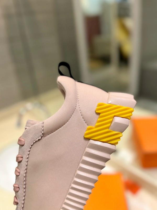 2024 Women Hermès Pink Leather Sneakers