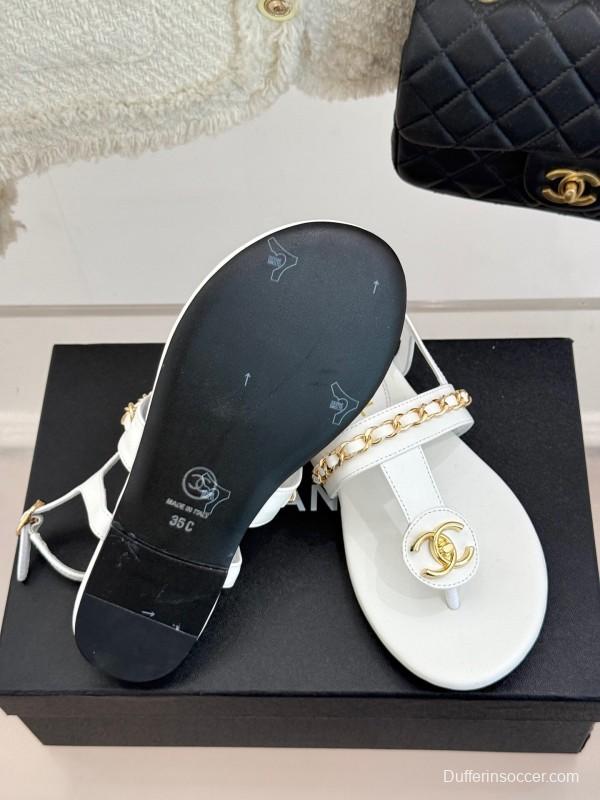 2025 Slippers Chanel White Leather Chain Strap CC Logo