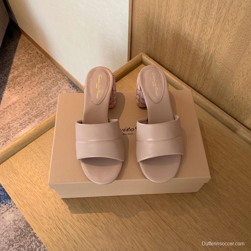 2025 Women Gianvito Rossi Beige Leather Slippers KFY00260