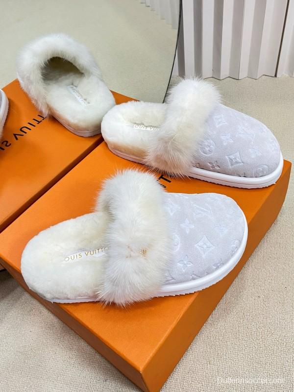 2024 Slippers Louis Vuitton White Fur Slippers MJ00340