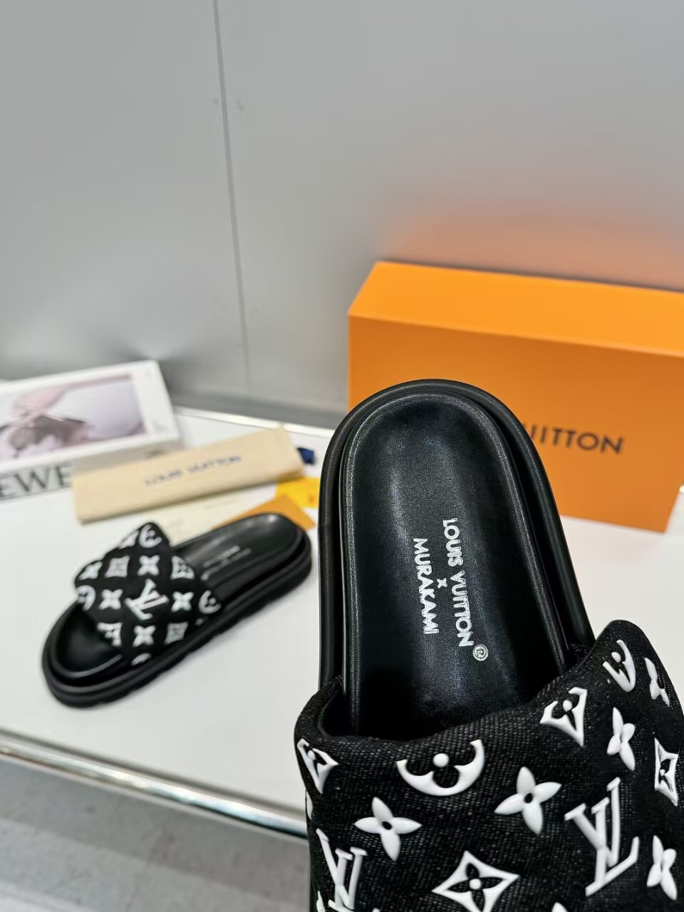 2025 Slippers Louis Vuitton Black Fabric Slippers