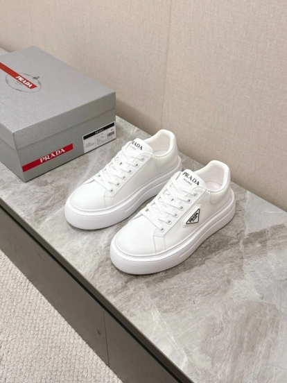 2025 Unisex Prada White Calf Leather Sneakers Retro Thick Sole KFY00290