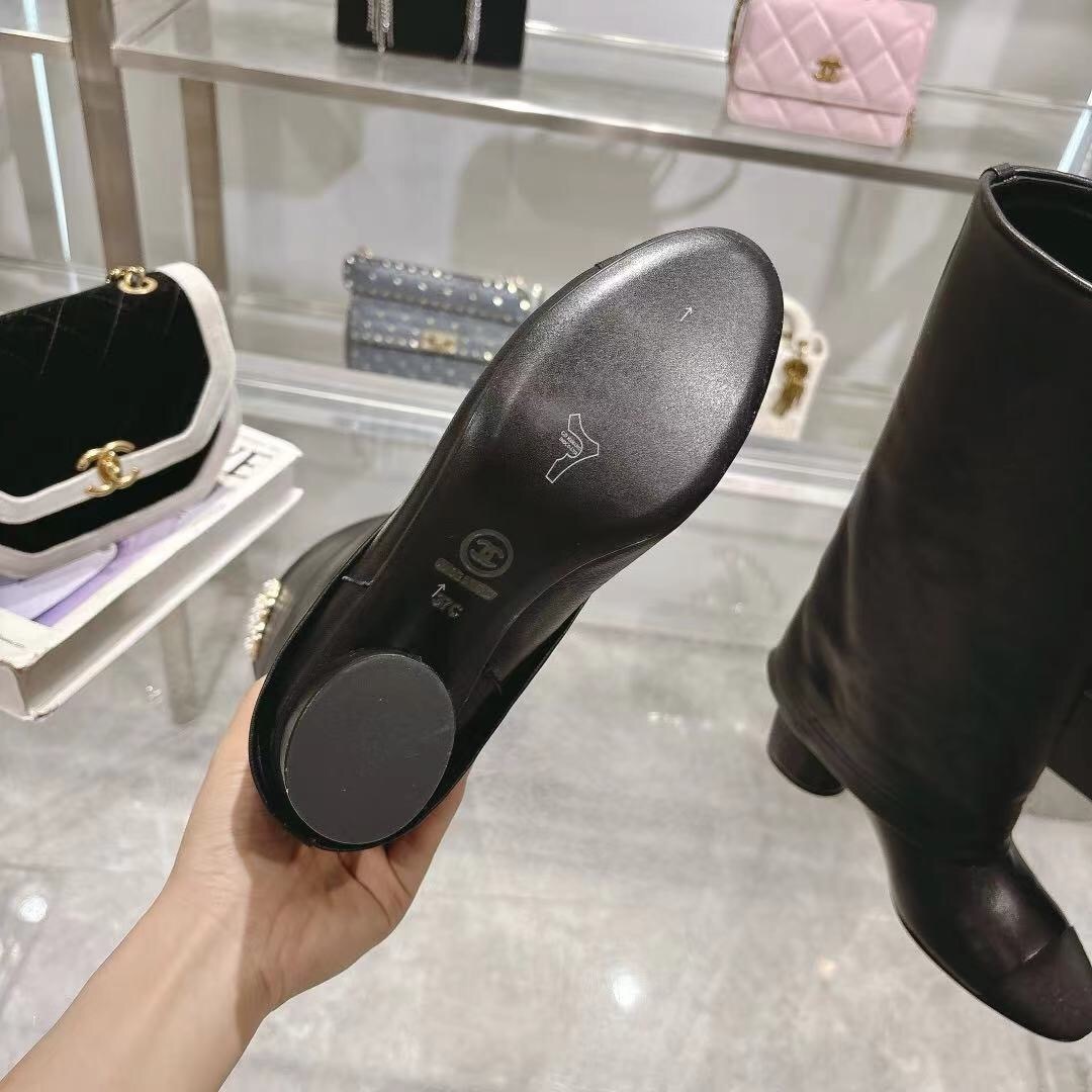 Chanel 2025/SS Autumn Winter Runway Turn-Cuff Block Heel Straight Tube Boots Classic Color Block - LY00510