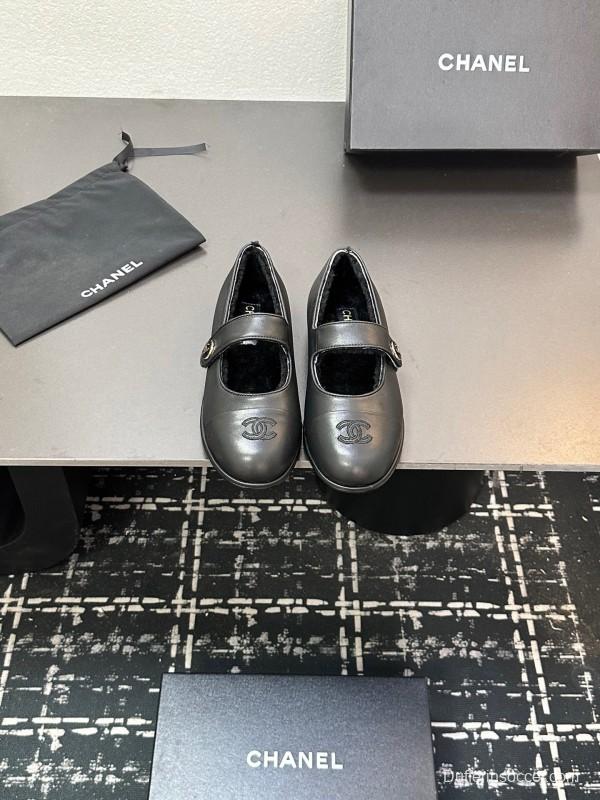 Chanel 2025 SS French Mary Jane Flat Shoes with Fur Trim - KFY00300