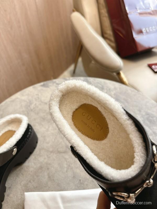 Gucci Mule Shoes with Horsebit Detail and Suede Wool Upper - LY00320