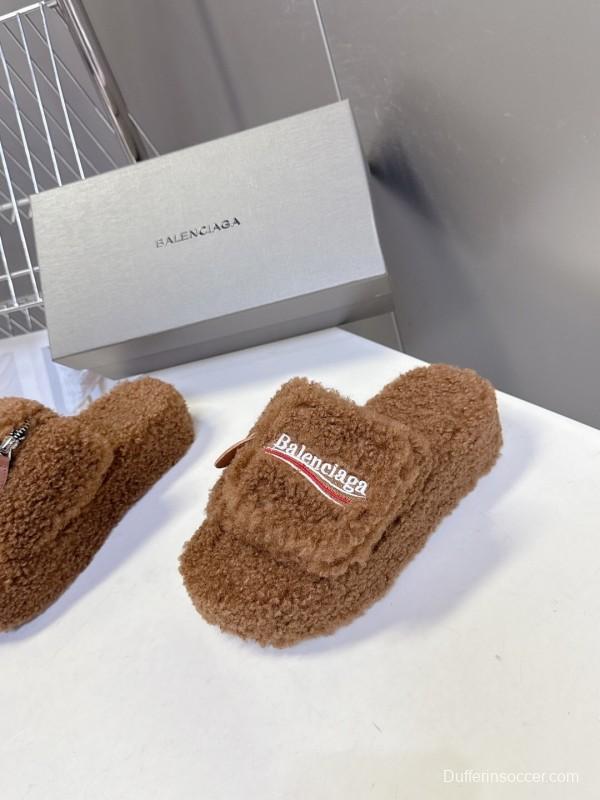 Balenciaga 2025/SS Couple Edition Cola Fur Slippers - KFY00230
