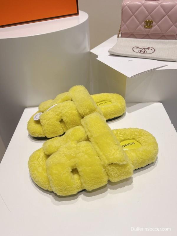 Hermes Love Uncle Full Wool Slippers with Wavy Fur Design - LY00270