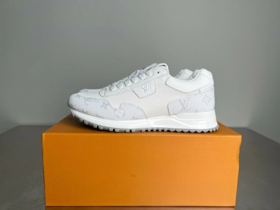 Lv Run Away Calfskin Leather Round Toe Lace-Up Low Top Casual Shoes Men's - YC