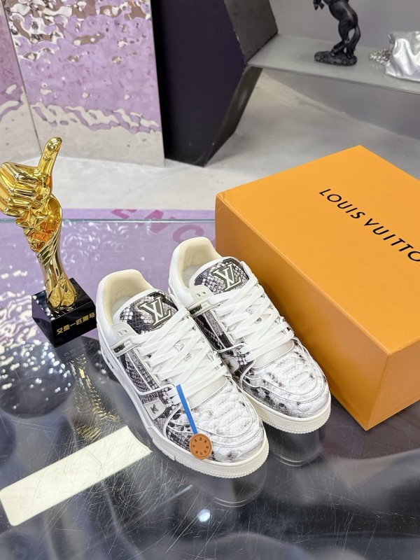 Louis Vuitton LV Trainer Maxi Sneakers Head Grain Ostrich Pattern Series - AS00400